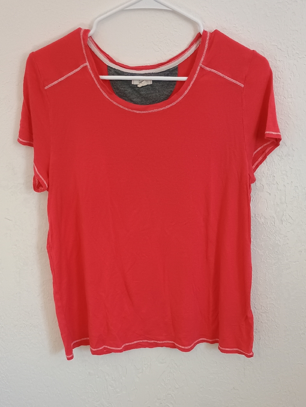 Women’s Short Sleeve Crewneck Tee in Pink